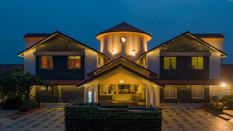 Fachada de la propiedad