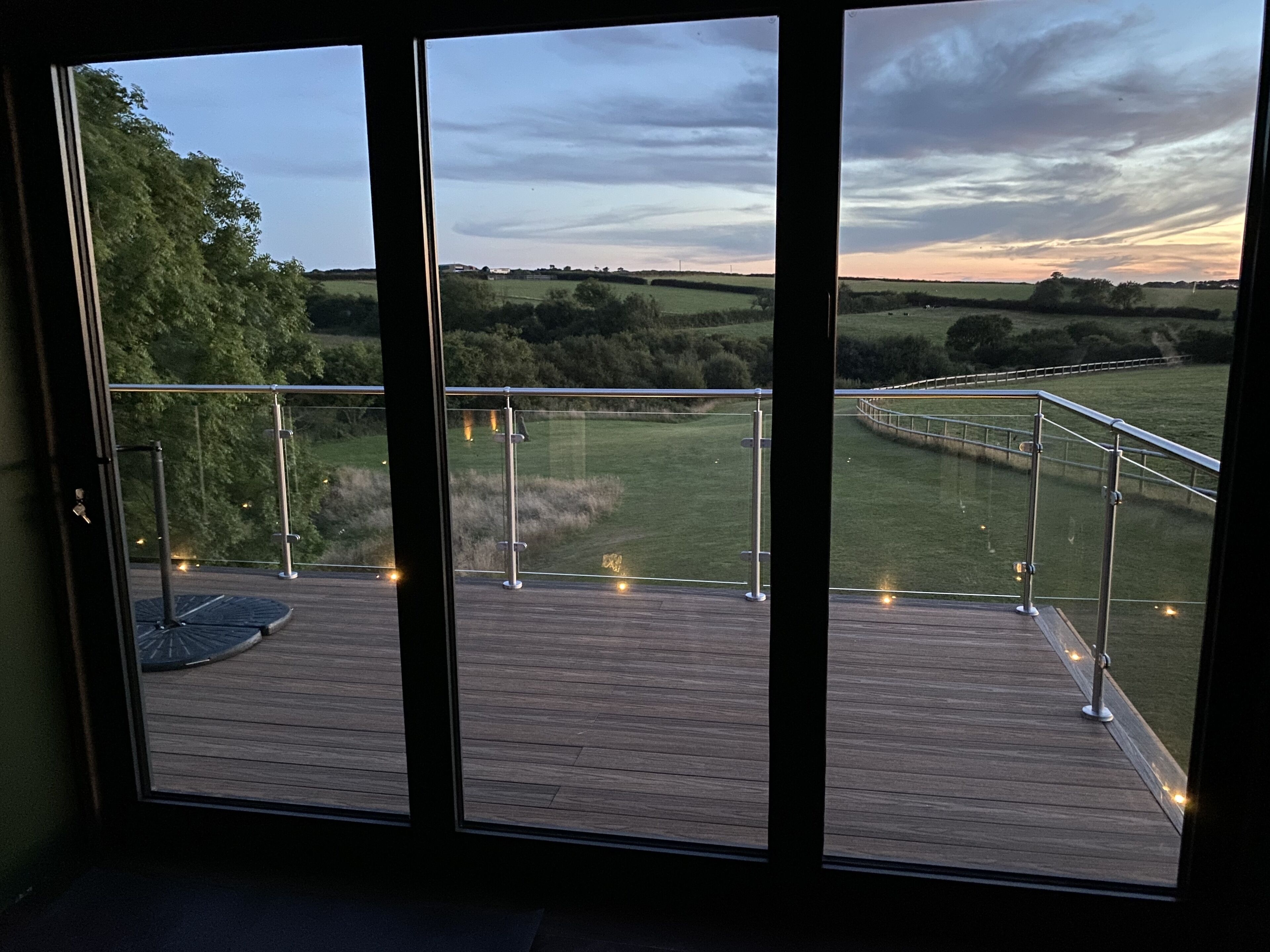 Pemandangan dari hartanah