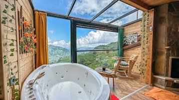 Papatya Suite Bungalov | 1 habitación, sábanas de algodón egipcio y ropa de cama de alta calidad