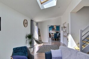 TV, books - So Chic Kerfily, un Petit Coin de Paradis Breton Avec Espace SPA (Locmaria-Plouzané)