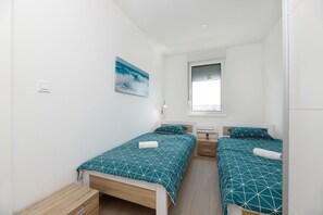 2 Schlafzimmer, Schreibtisch, Bügeleisen/Bügelbrett, kostenloses WLAN