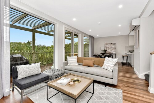 Premium Villa 2br Malvasia at Cypress Lakes