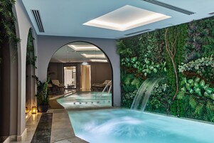 Sauna, steam room, massages