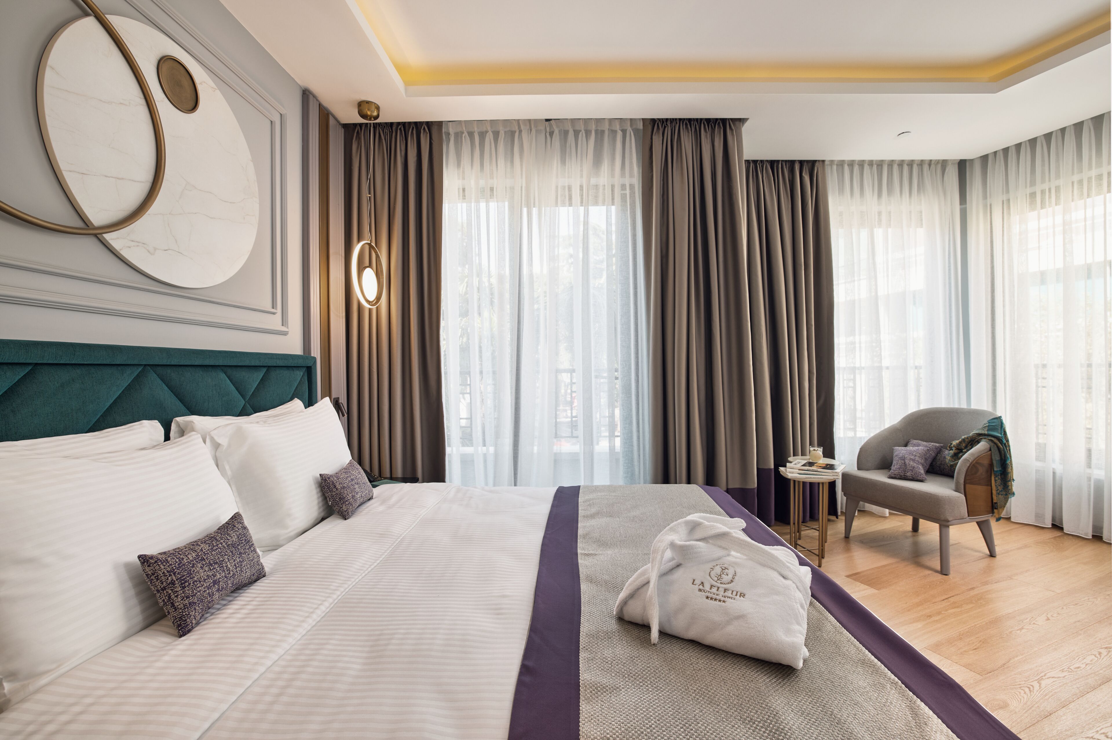 family apartment | hypo-allergenic bedding, minibar, in-room safe, desk