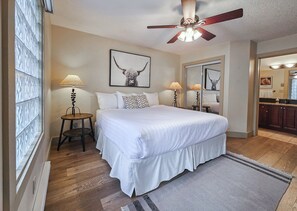 2 bedrooms, iron/ironing board, free WiFi, bed sheets - Pet-Friendly 2-Bedroom Condo Near Hot Springs (Radium Hot Springs)