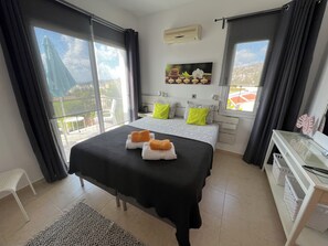 2 Schlafzimmer, Zimmersafe, Bügeleisen/Bügelbrett, kostenloses WLAN