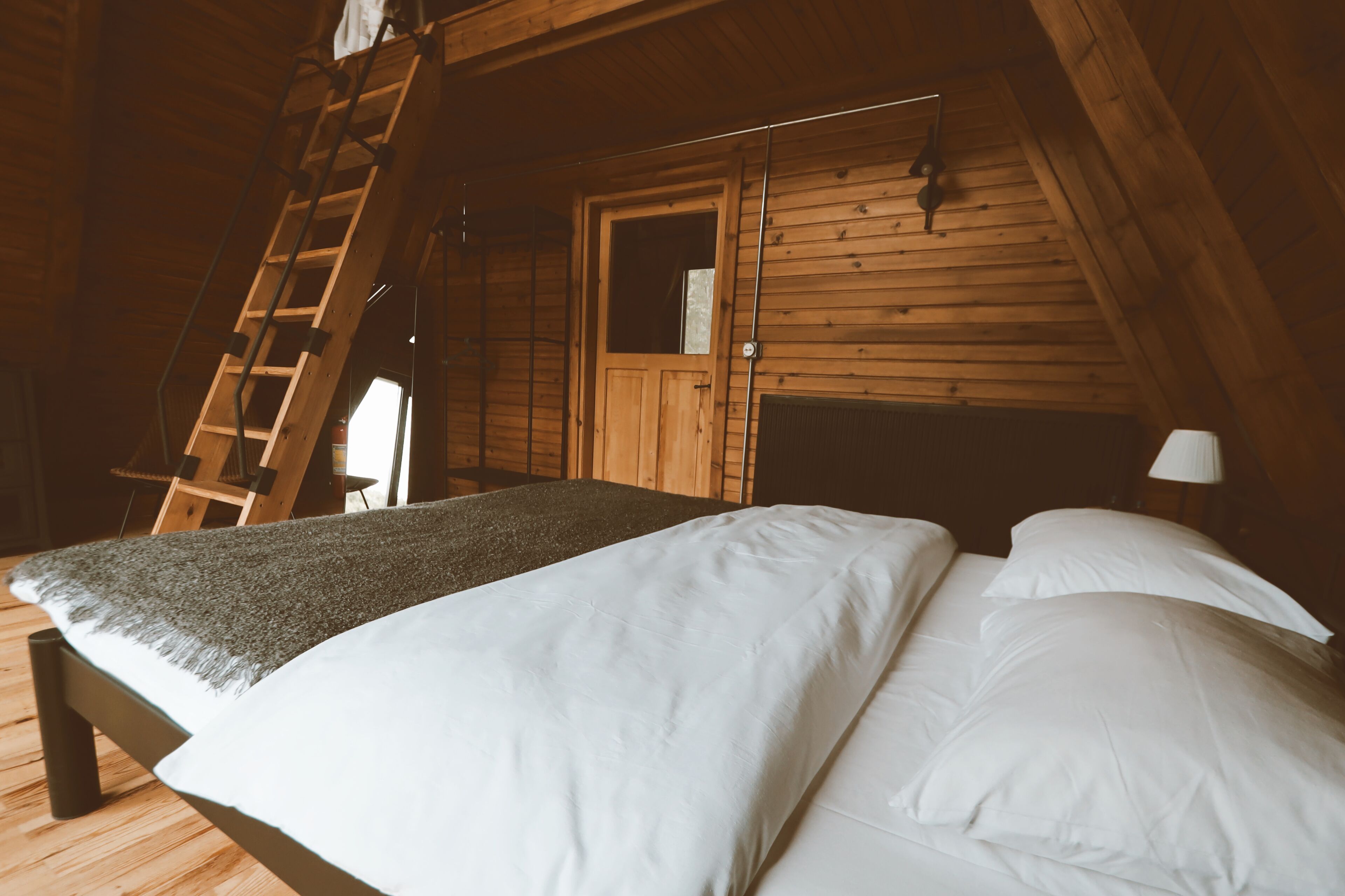 Bungalow Prestigio, 1 habitación, Terraza, vista al jardín | 1 habitación, sábanas de algodón egipcio y ropa de cama de alta calidad 