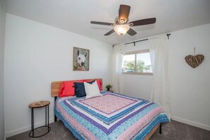 5 chambres, fer et planche à repasser, Wi-Fi gratuit, draps fournis