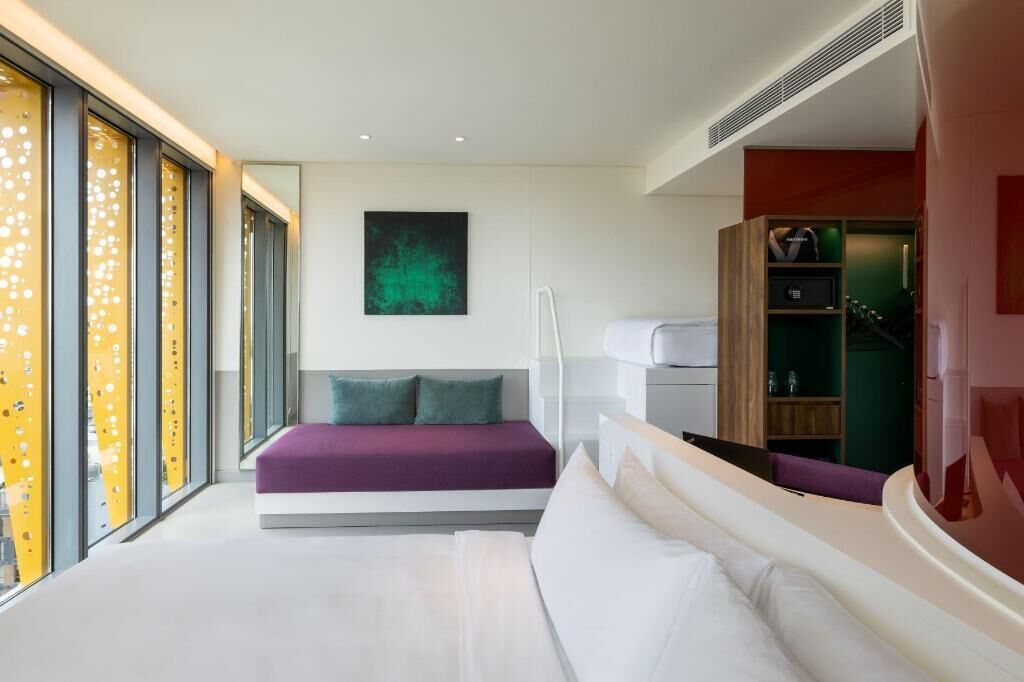 Luxe beddengoed, Select Comfort-bedden, een minibar
