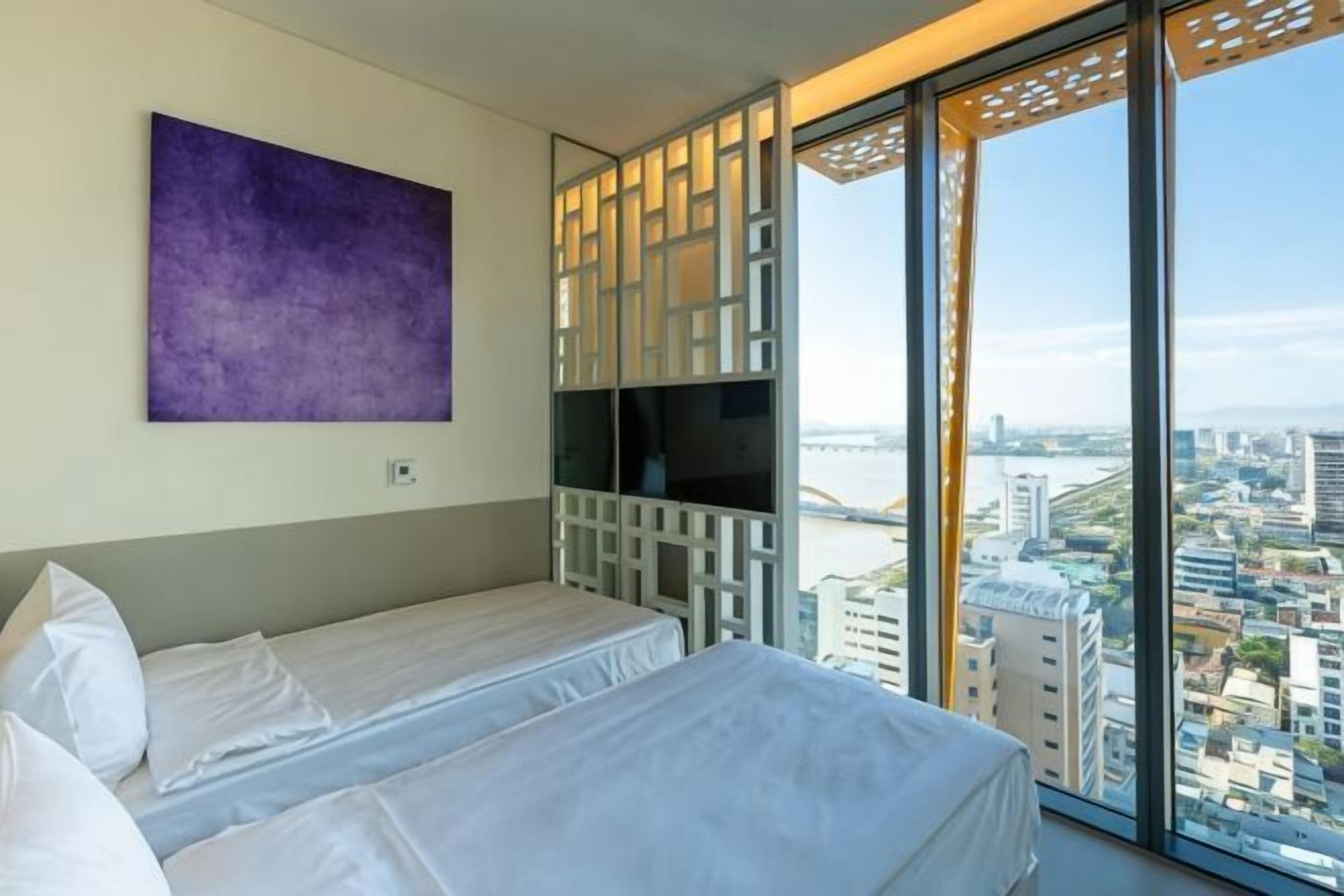 Premium bedding, Select Comfort beds, minibar, in-room safe