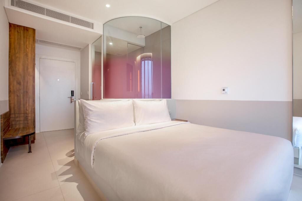 Luxe beddengoed, Select Comfort-bedden, een minibar