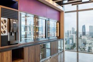 Restaurant - Wink Danang Centre, Unscripted by Hyatt - 24 Hours stay (Da Nang)