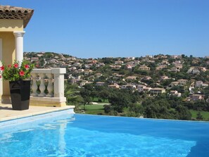 Outdoor pool, a heated pool - Sainte Maxime (Sainte-Maxime)