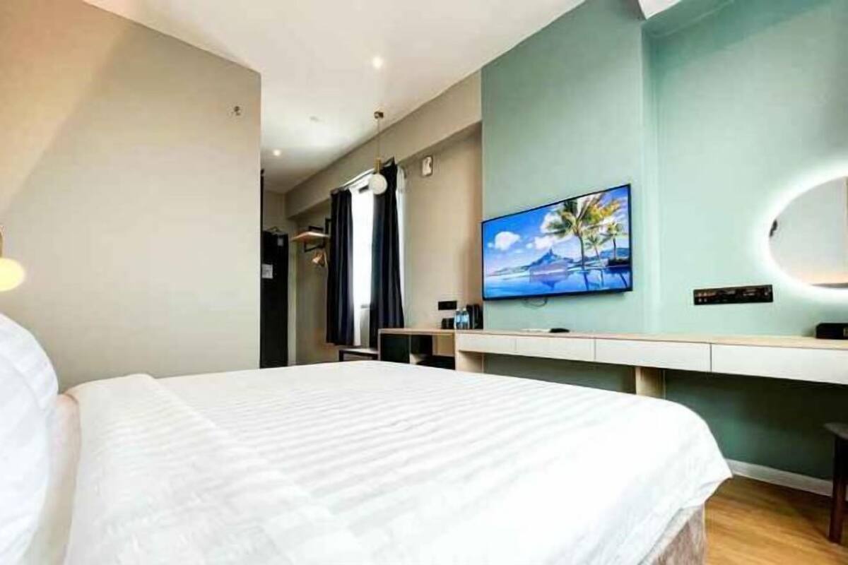 1 bedroom, in-room safe, blackout drapes, iron/ironing board