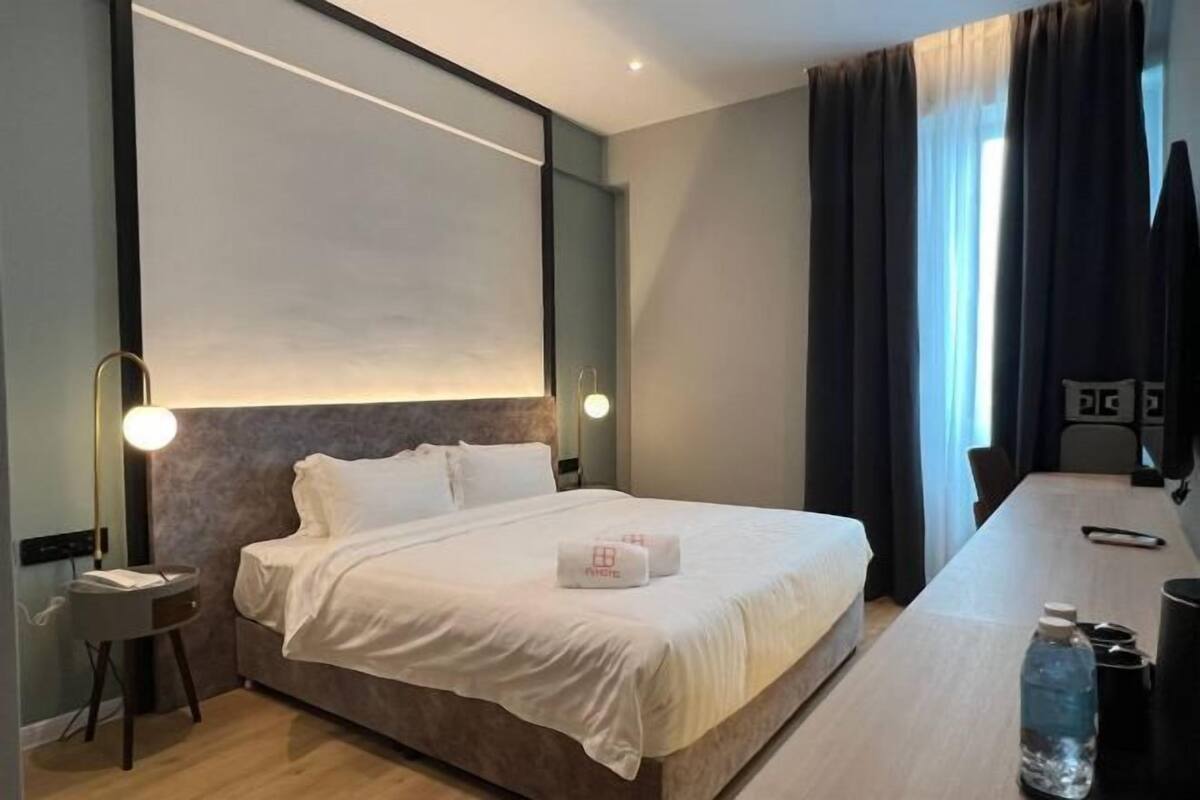 1 bedroom, in-room safe, blackout drapes, iron/ironing board