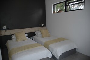 1 bedroom, iron/ironing board, travel cot, free WiFi