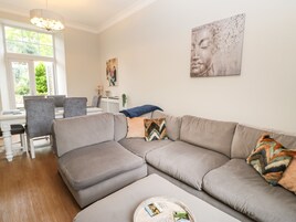 Cottage | Living room