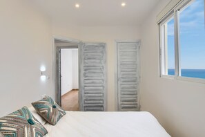 4 chambres, fer et planche à repasser, Wi-Fi gratuit, draps fournis