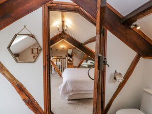 4 多间卧室、特色装修、特色家居、免费 WiFi