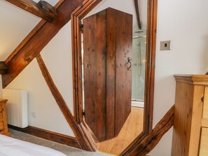 4 bedrooms, individually decorated, individually furnished, free WiFi - Ewedale Farm (Ulverston)