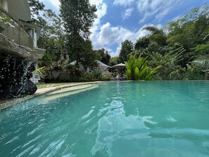 Piscine extérieure