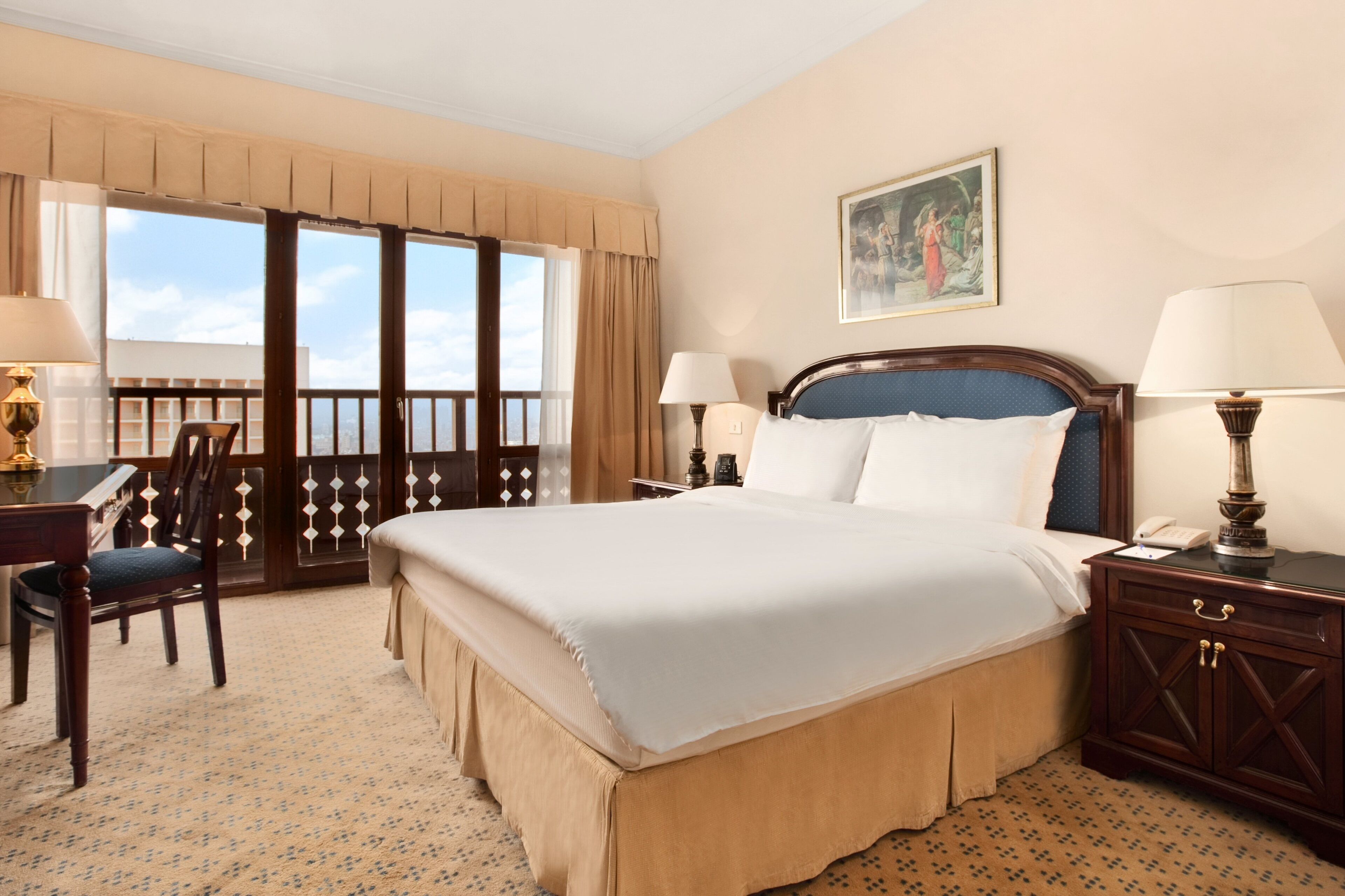 In-room safe, laptop workspace, blackout drapes, iron/ironing board