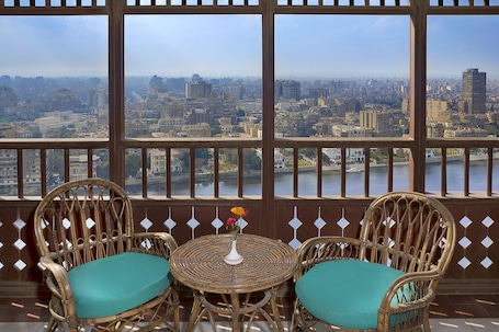 Terraza o patio. Cairo World Trade Center Hotel & Residences