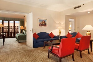 In-room safe, laptop workspace, blackout drapes, iron/ironing board - Cairo World Trade Center Hotel & Residences (Cairo)