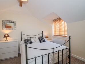 2 habitaciones, decoración personalizada y muebles diferentes 