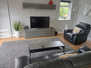 Apartment | Living room