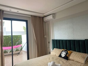 2 habitaciones, tabla de planchar con plancha y wifi gratis 