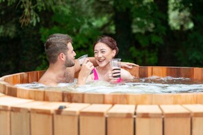 Luxury House, Private Bathroom (The Farmhouse) | Outdoor spa tub