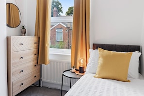 Superior House, Private Bathroom | 2 bedrooms - Church View (Exeter)