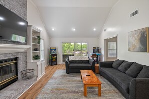 Smart TV, fireplace, table tennis, books