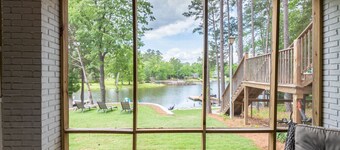 Home w/Dock, SUPs, Kayaks, Arcades, Ping-Pong