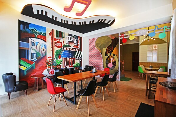 Lobby sitting area - Oscar Guesthouse (Taitung)