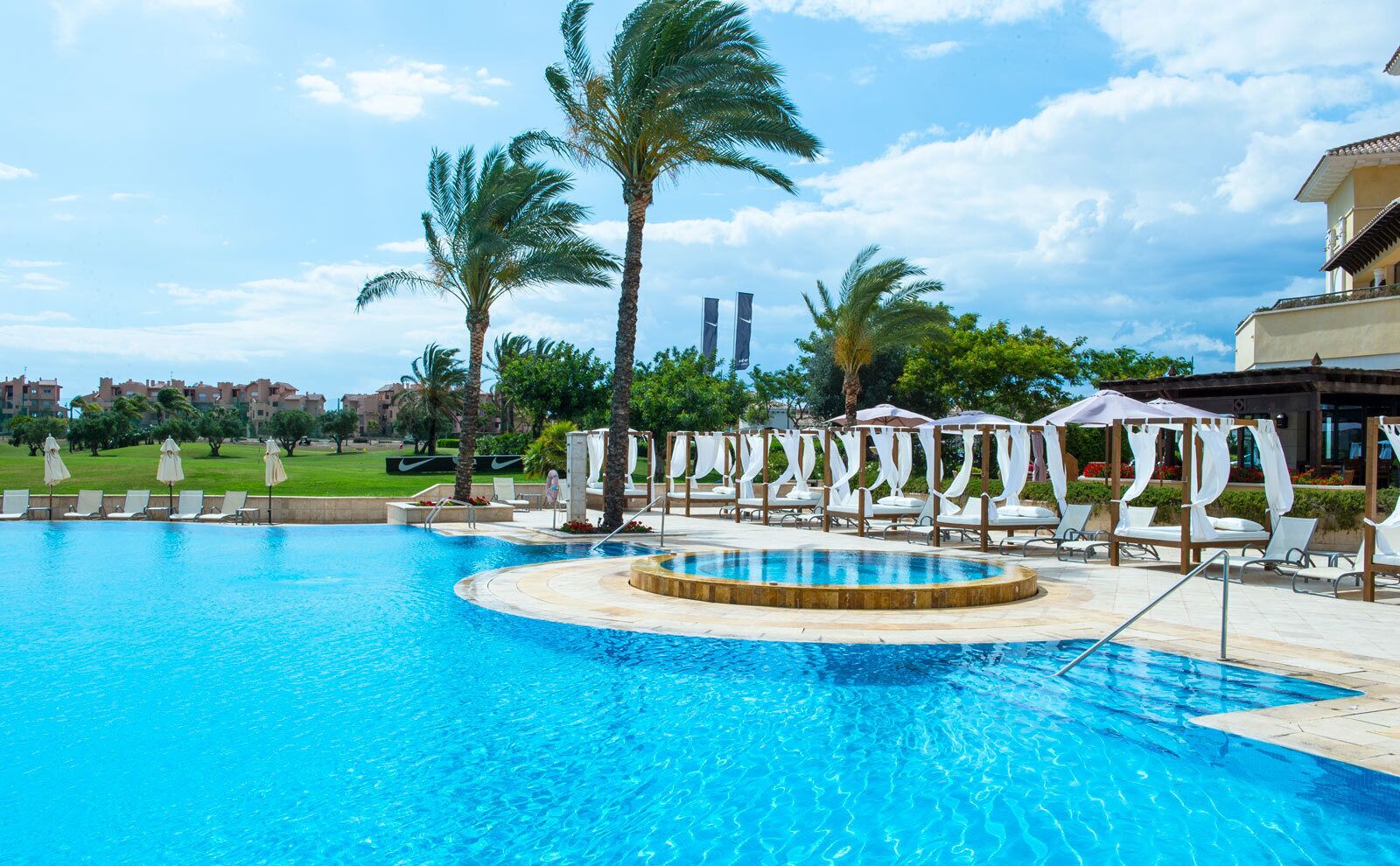 室外泳池、暖水池