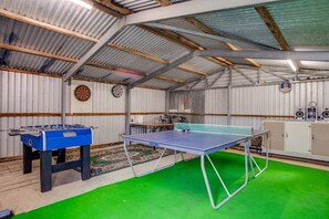 Games room - Cave Street Retreat - 38 Cave Street, Goolwa Beach (Goolwa Beach)
