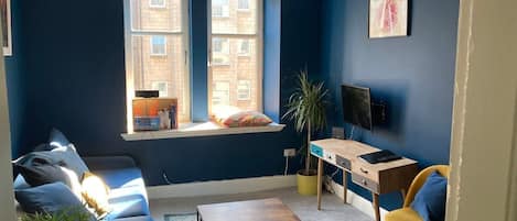 TV, DVD player, offices