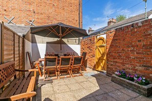 Garden - The Nestle House (Winchester)