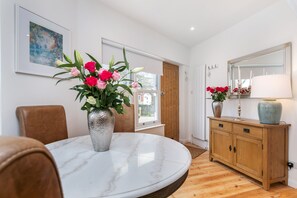 Restaurant - The Nestle House (Winchester)