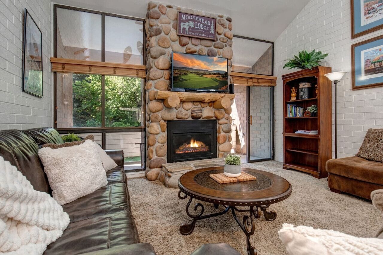 智能电视、壁炉