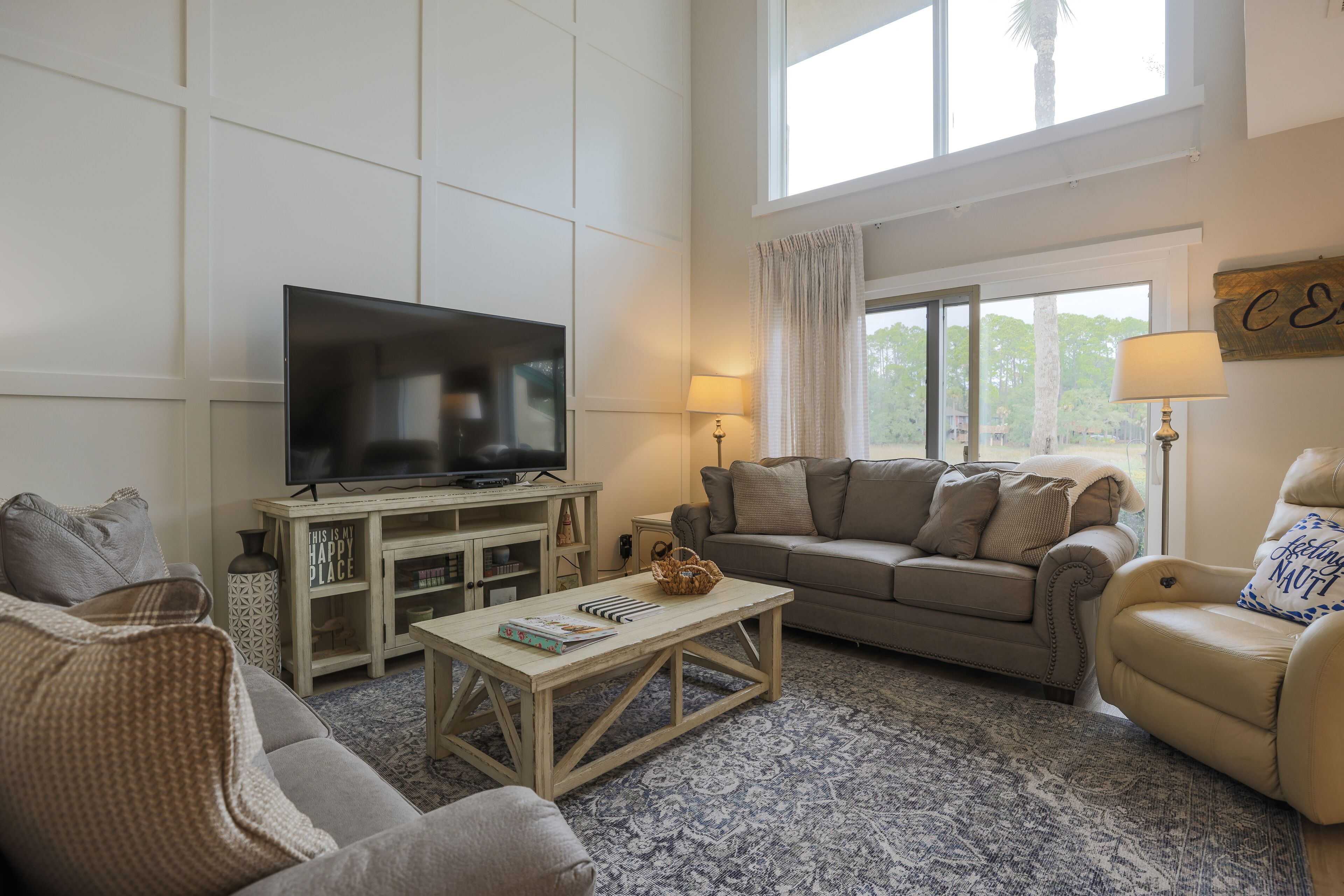 Premium 2 BR Harbour Town Villa Near Yacht Basin - Sleeps 6 - Great Marsh Views 