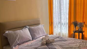 2 quartos, acesso à internet, roupa de cama