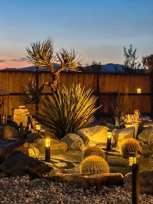 Property grounds - Haven Rock: The Secluded Sanctuary Experience (Joshua Tree)