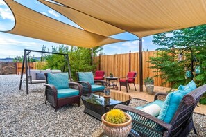 Terrace/patio - Haven Rock: The Secluded Sanctuary Experience (Joshua Tree)