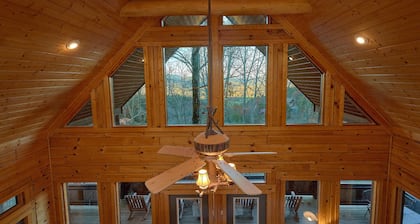 Enormous Luxury - Pool - Borders National Park/Private Trail - 4 Stories - Media