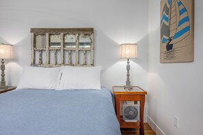 3 habitaciones, escritorio, tabla de planchar con plancha y wifi gratis