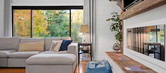 Cozy Home nestled in the heart of Leelanau County