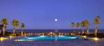 Embassy Suites by Hilton Virginia Beach Oceanfront Resort